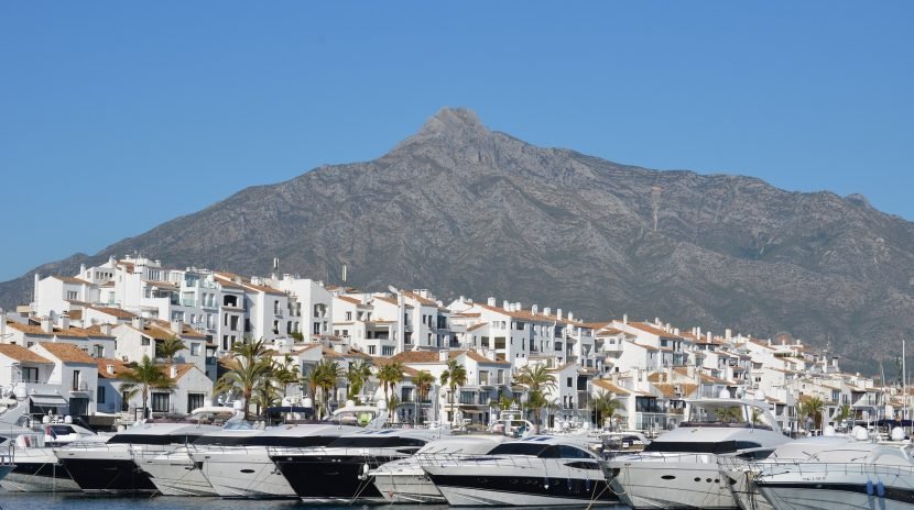 immigration lawyer spain